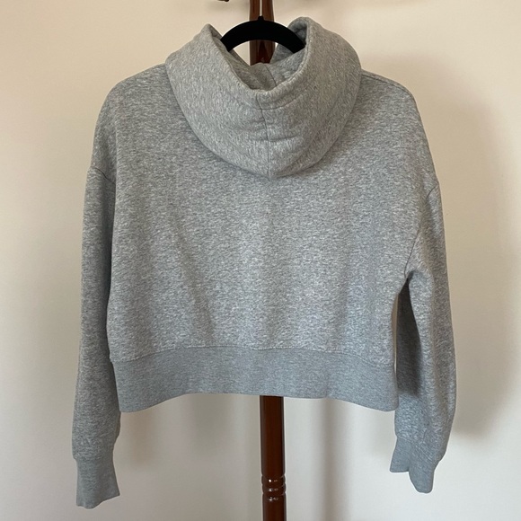 Cropped Zara Hoodie - Picture 2 of 2